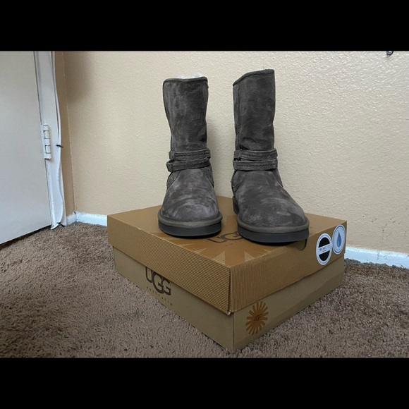 Ugg W Palisade Boots - Picture 2 of 5